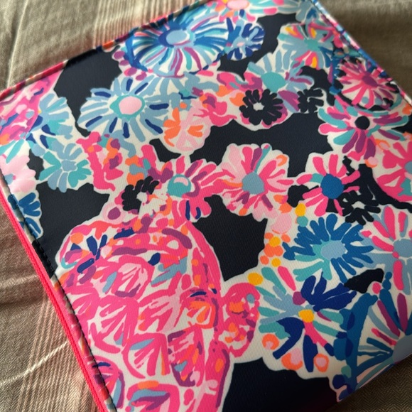 Lilly Pulitzer Packable Tote - Picture 6 of 6